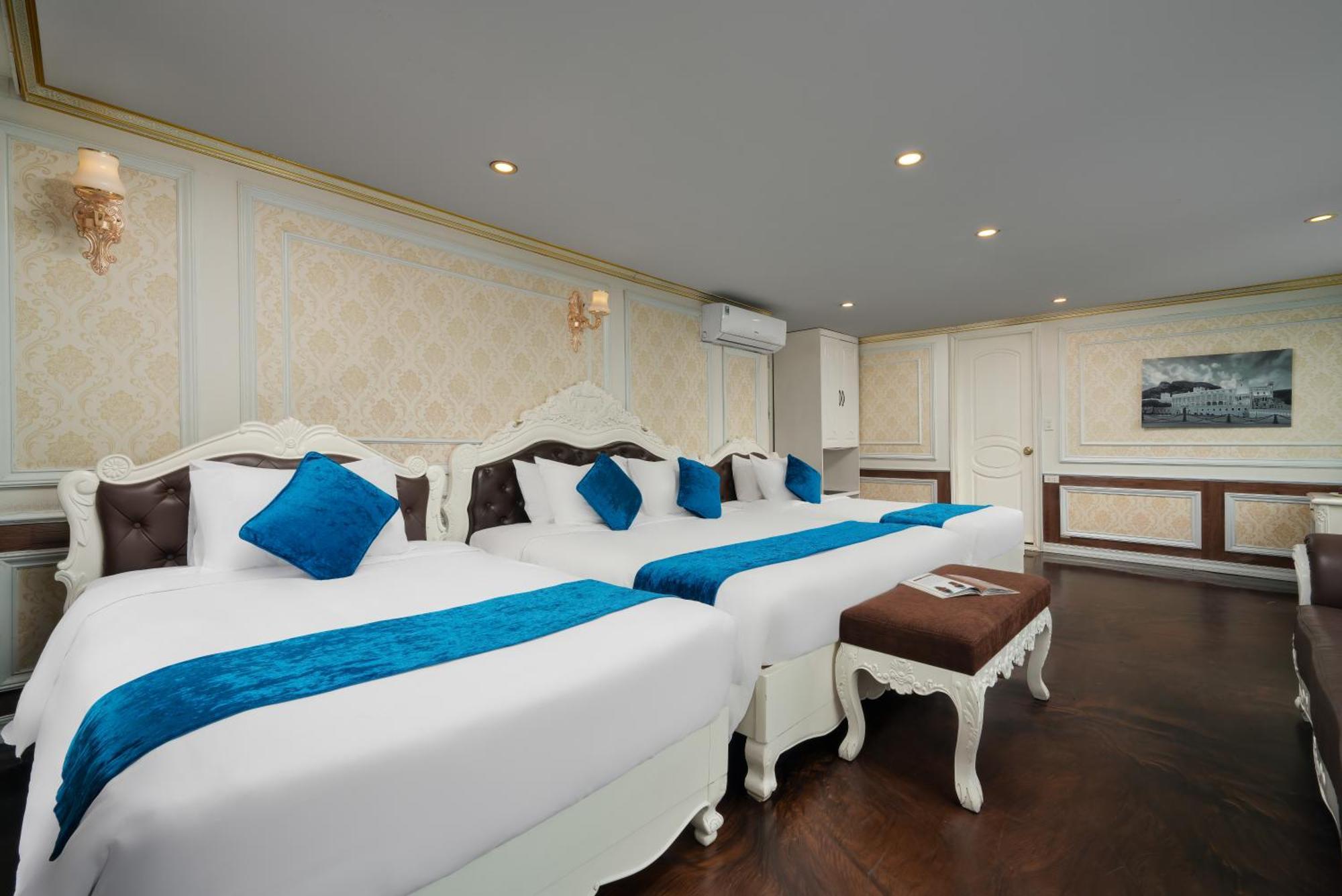 Halong Aquamarine Royal Cruise Hotel ฮาลอง ภายนอก รูปภาพ
