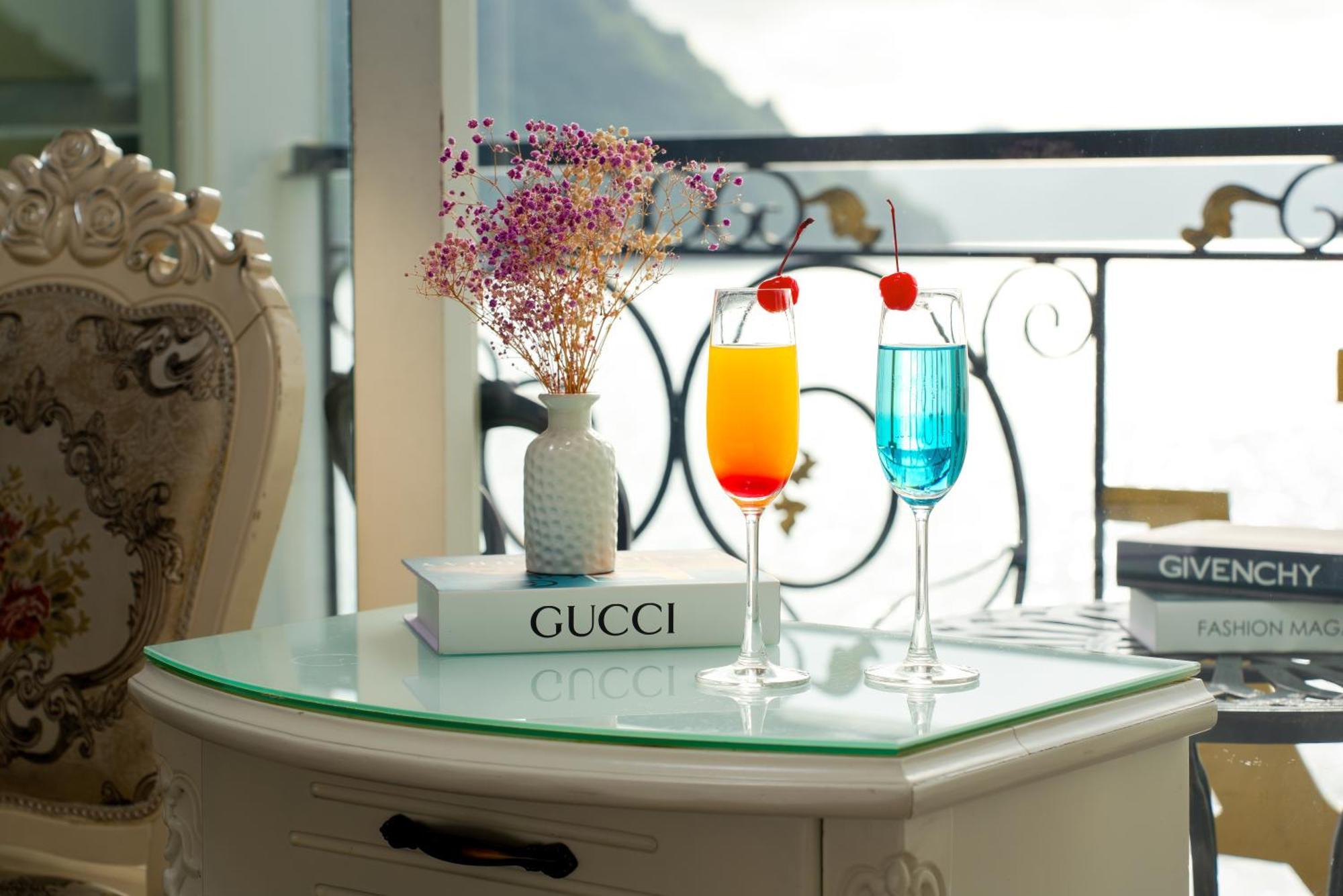 Halong Aquamarine Royal Cruise Hotel ฮาลอง ภายนอก รูปภาพ